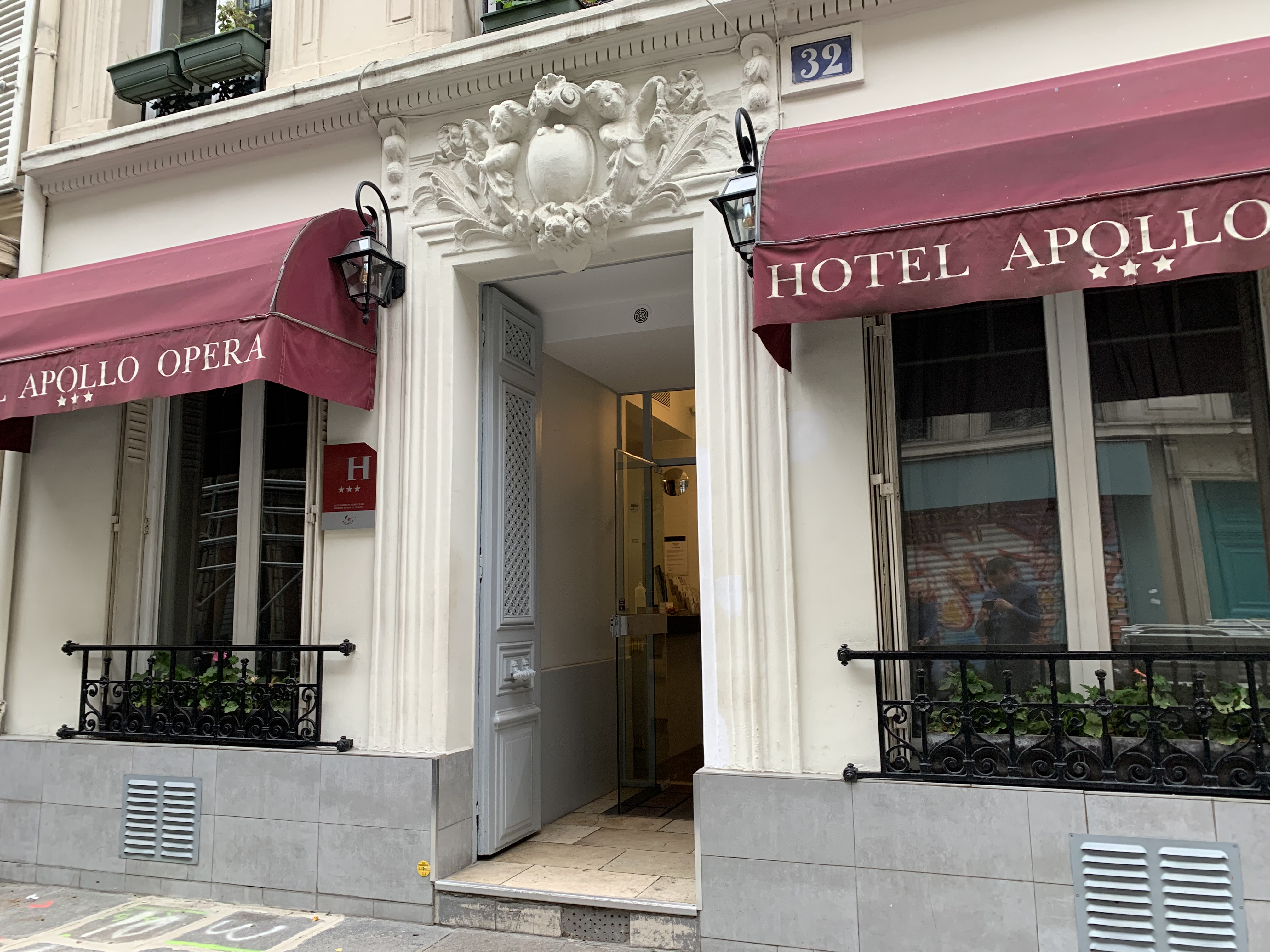 Hotel Apollo Opéra - Accueil